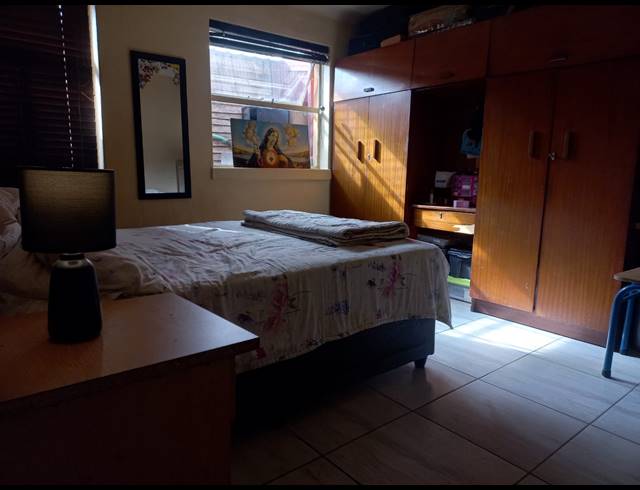 4 BEDROOM HOUSE FOR SALE IN PORTLANDS